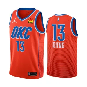 Maglia Oklahoma City Thunder Ousmane Dieng 13 Jordan Statement Edition 2022-23 Swingman Arancione - Uomo Maglia Oklahoma City Thunder Ousmane Dieng 13 Jordan Statement Edition 2022-23 Swingman Arancione - Uomo