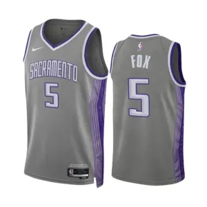 Maglia Sacramento Kings De Aaron Fox 5 City Edition 2022-23 Swingman Grigio - Uomo Maglia Sacramento Kings De Aaron Fox 5 City Edition 2022-23 Swingman Grigio - Uomo