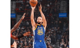 I 48 punti di Curry non hanno fermato la serie negativa dei Warriors