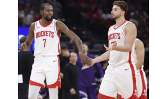 I Rockets hanno dominato i Celtics, assicurandosi la terza vittoria consecutiva