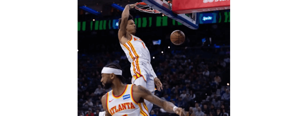 Johnson stabilisce il record personale e conduce gli Hawks alla vittoria ai doppi supplementari Johnson stabilisce il record personale e conduce gli Hawks alla vittoria ai doppi supplementari