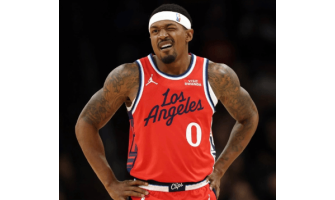 Bradley Beal accetta volontariamente una riduzione dello stipendio per vincere il campionato