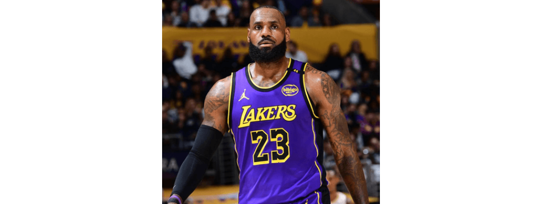 L'incertezza sulla prossima stagione di LeBron James ha attirato l'attenzione di tutta la lega